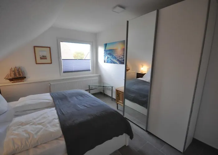 Nr 28 - Am Yachthafen * 哈勒西尔